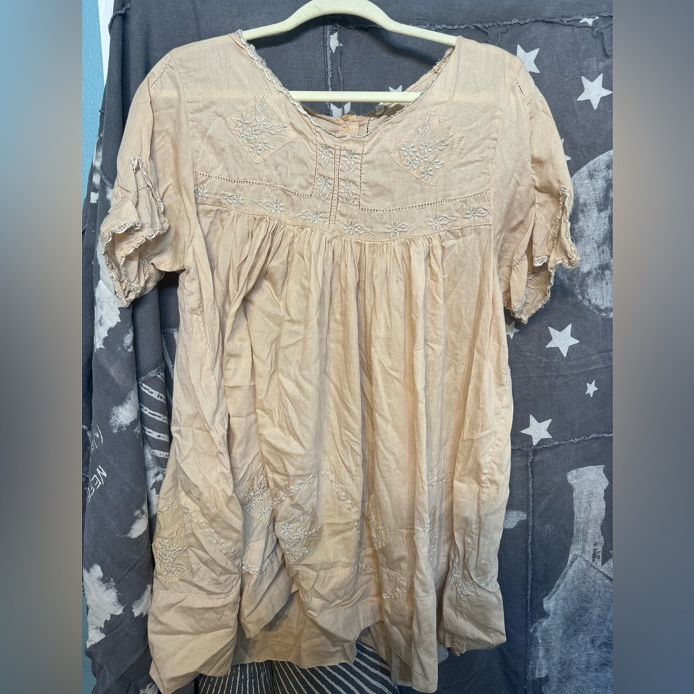 Magnolia pearl top
